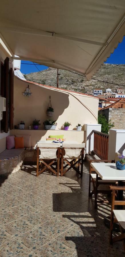 Villa Mika'S House Chalki Town Exterior foto